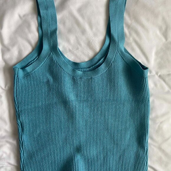 A+F Rib Knit Tank Top - Picture 3 of 3